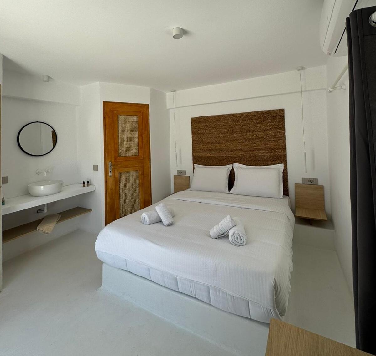 Faos Exclusive Suites Ornos  Esterno foto